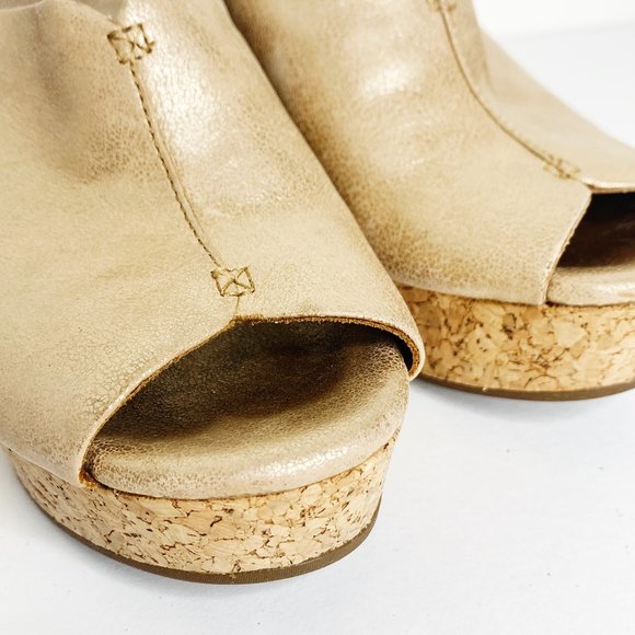 UGG Metallic Gold Cork Wedge Sandals Heel Peep Toe Women's Size 6 - Picture 3 of 11